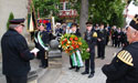 Die Kranzniederlegung am Ehrenmal